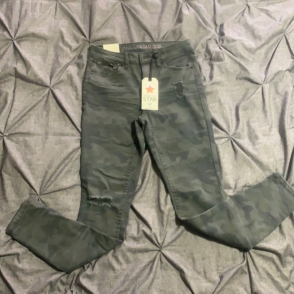 Cameo skinny jeans